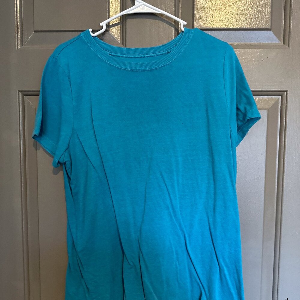 Size 0 Torrid Bright Blue T-shirt